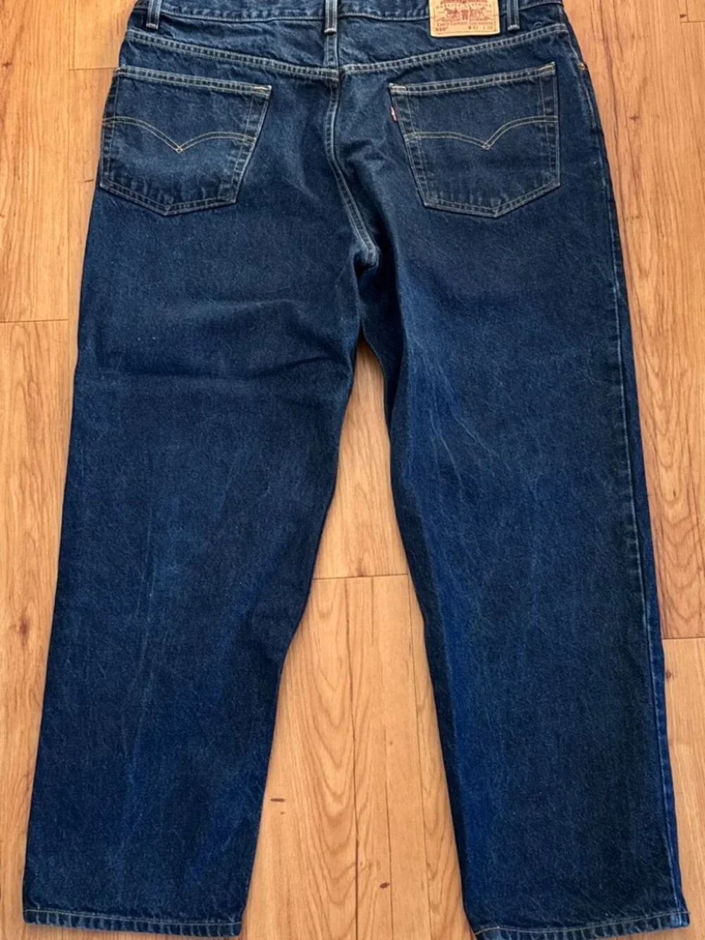 Levis 550 42x30 Dark Wash Relaxed Fit Jeans EUC!